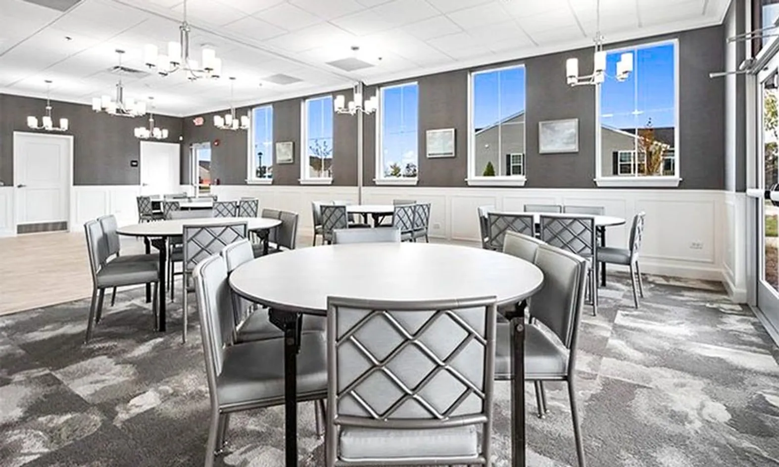 Clubhouse Dining