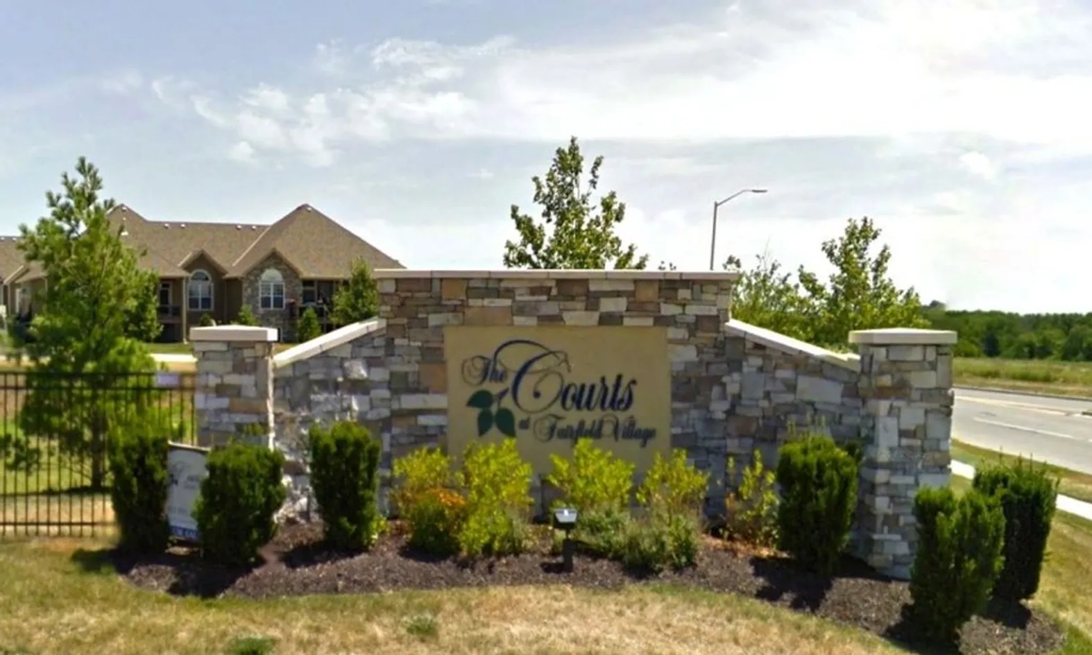 The Courts at Fairfield Village - Olathe, KS