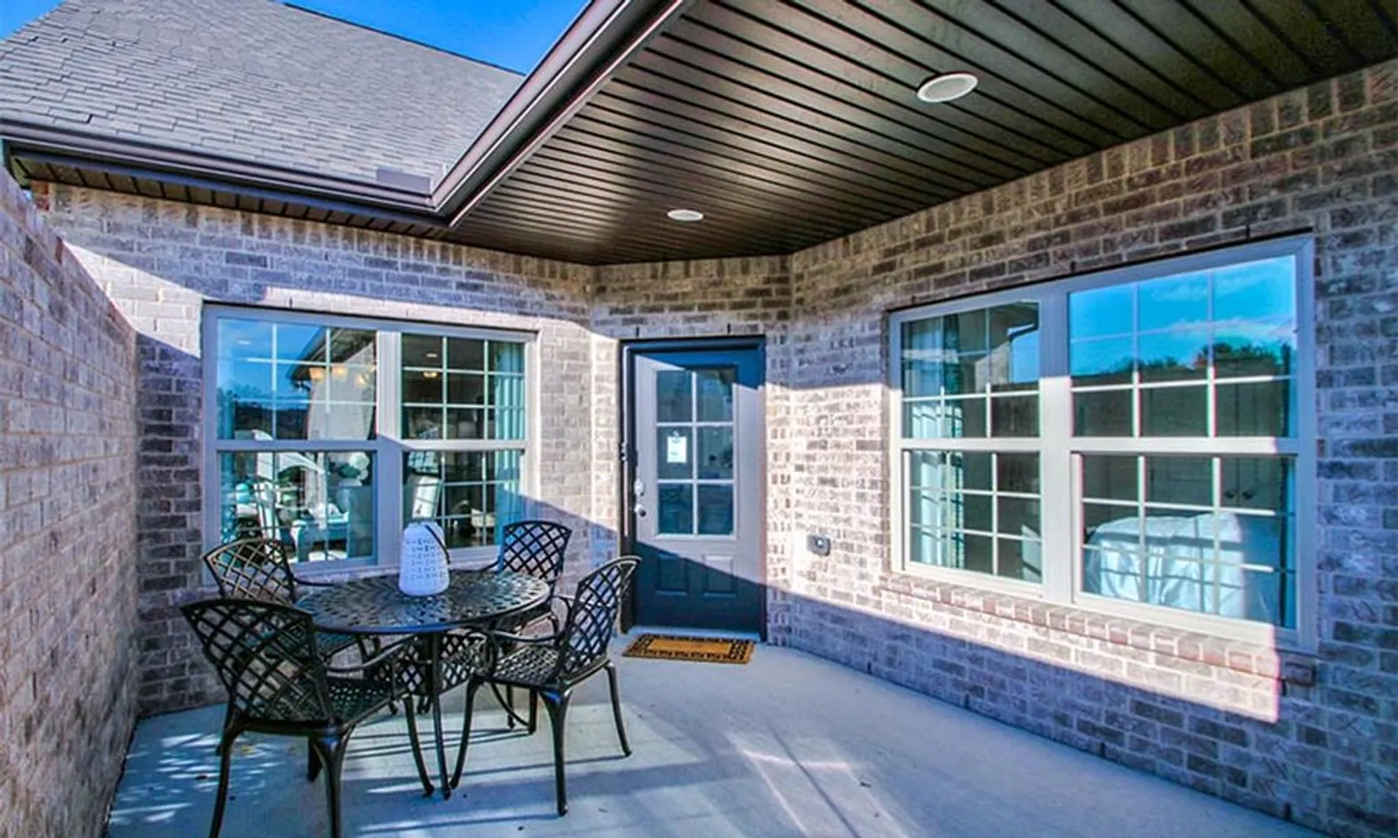 Model Patio