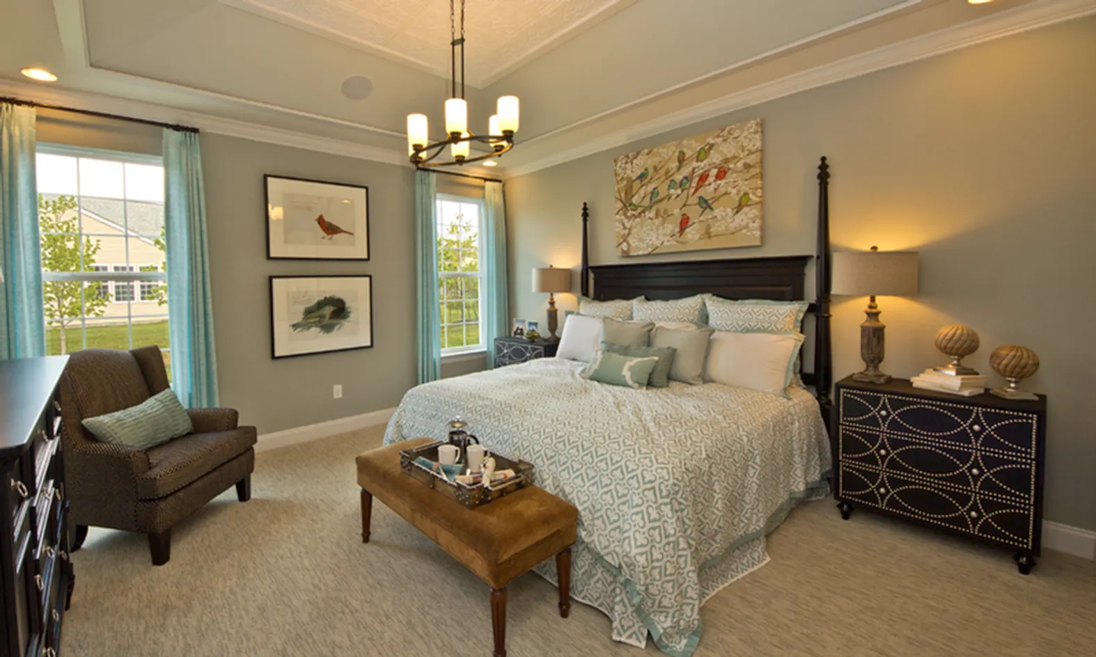 Master-On-Main Suites