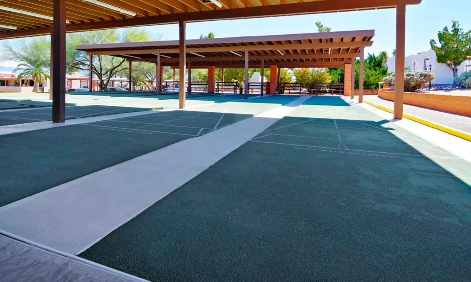 6 Shuffleboard Courts