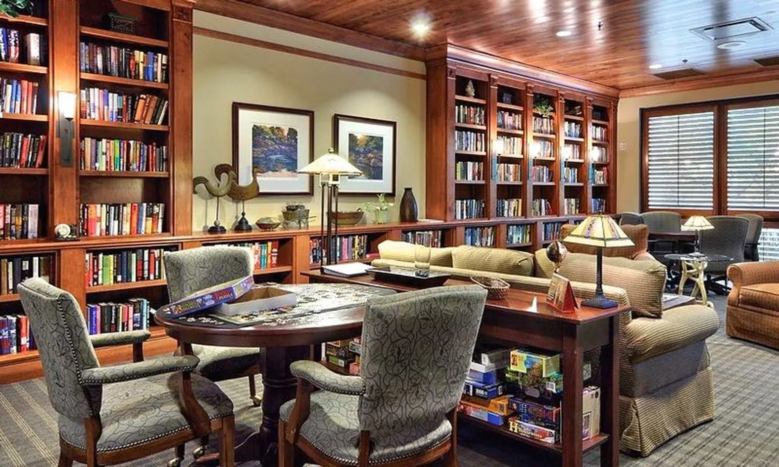 Hobby & Game Room