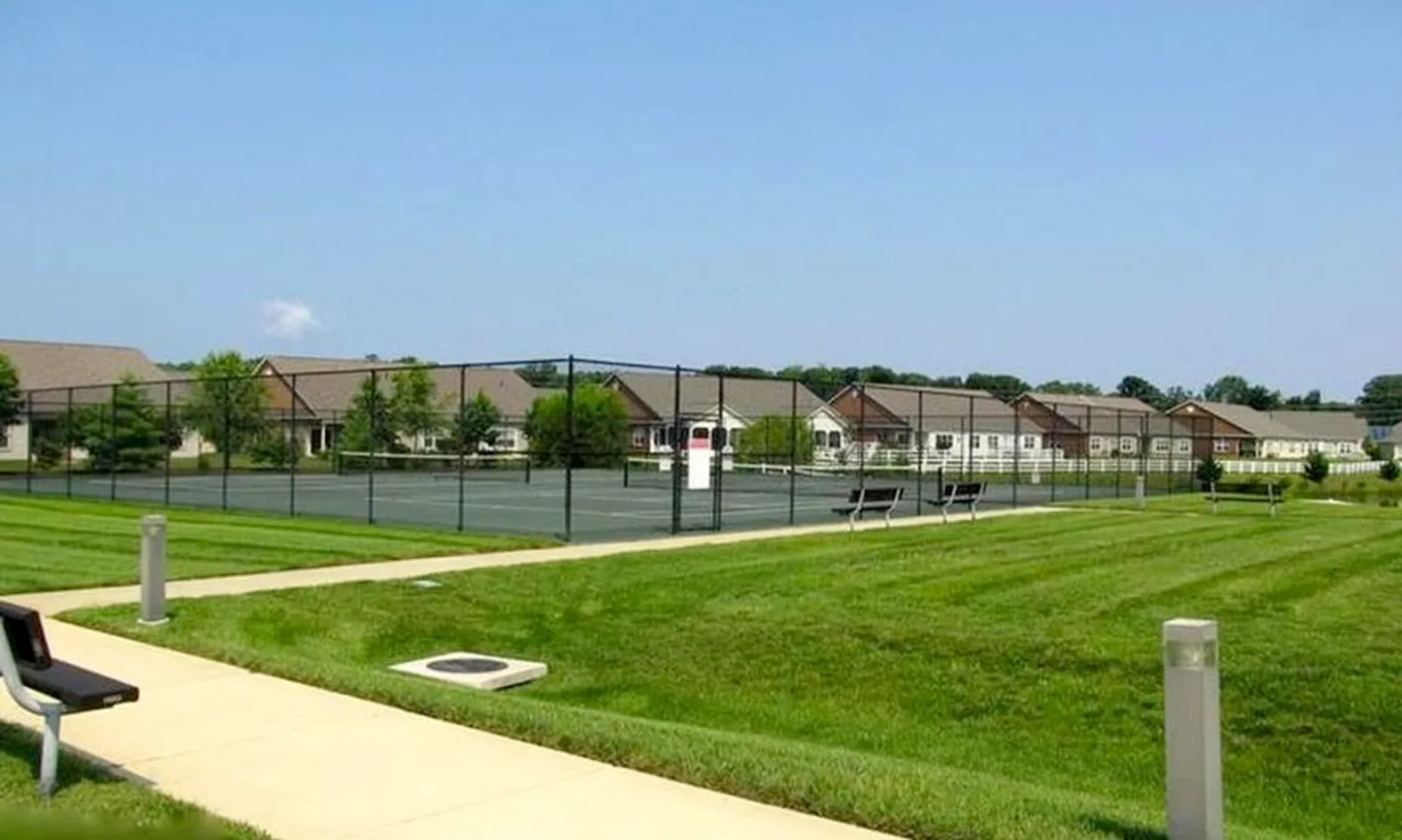 2 Tennis Courts