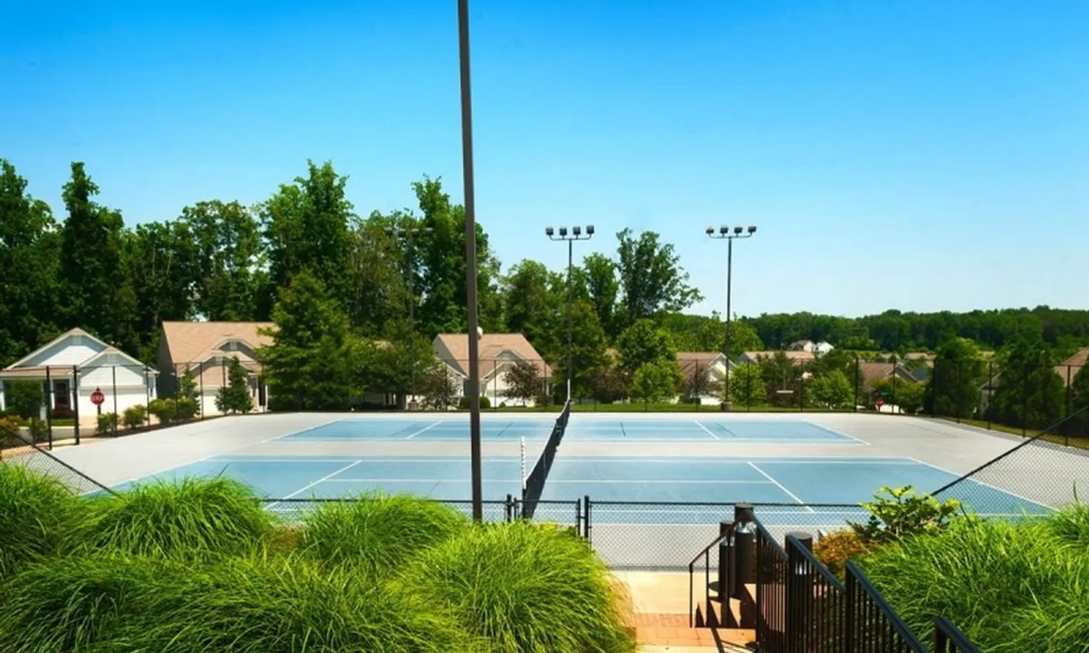 2 Tennis Courts