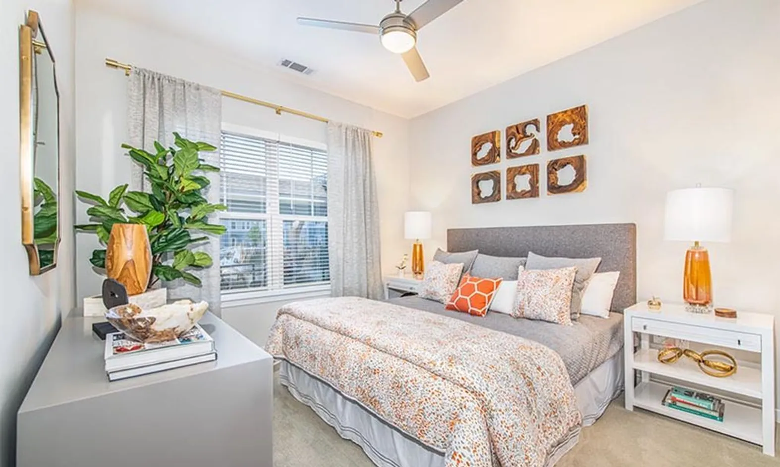 Model Master Bedroom