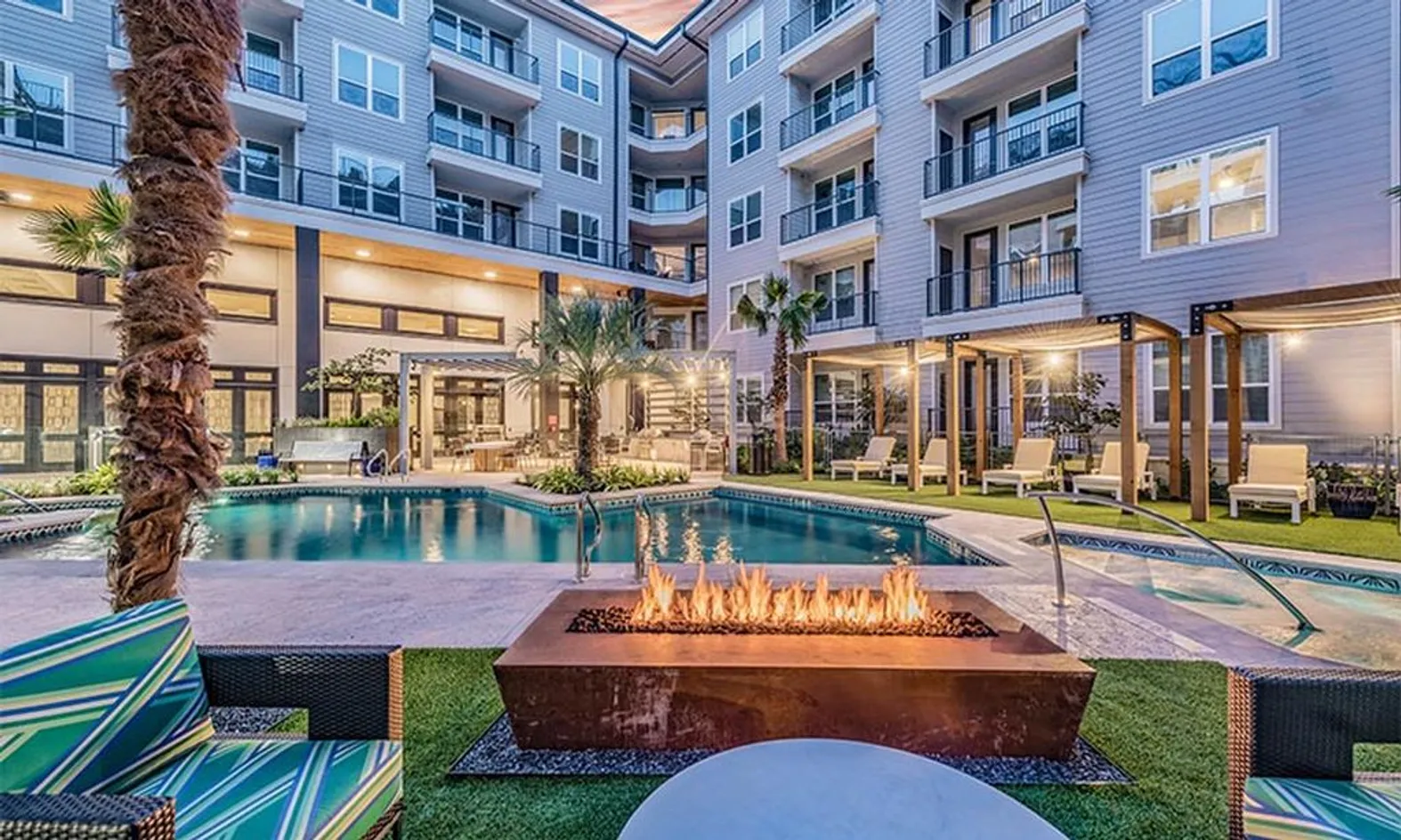 Outdoor Lounge Courtyards