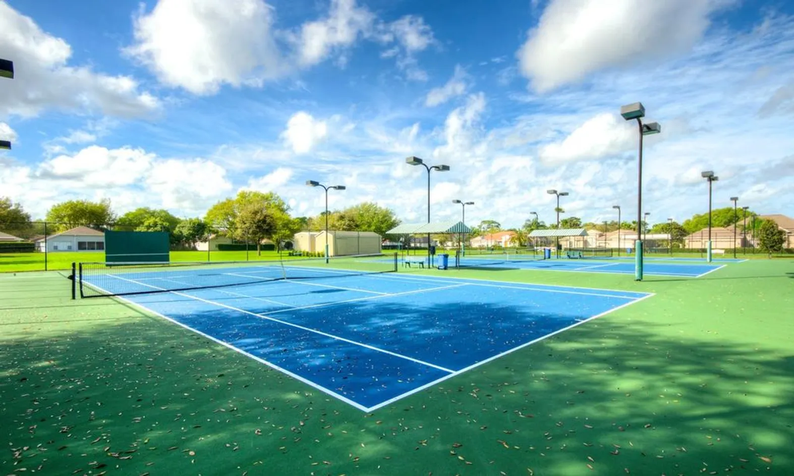 4 Tennis Courts