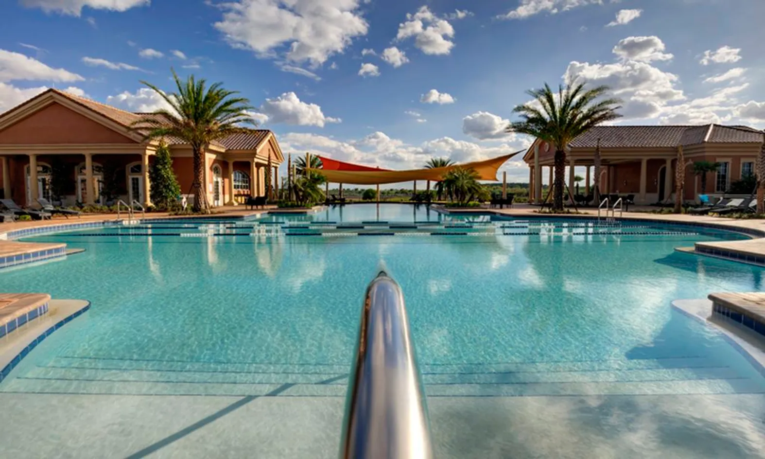 Outdoor Resort-Style Pool