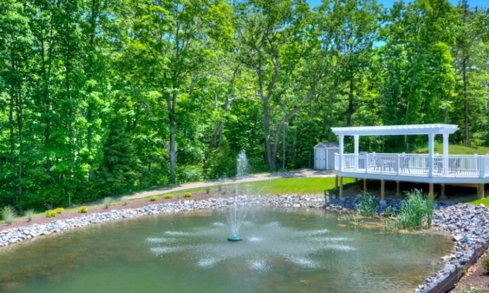 Scenic Ponds