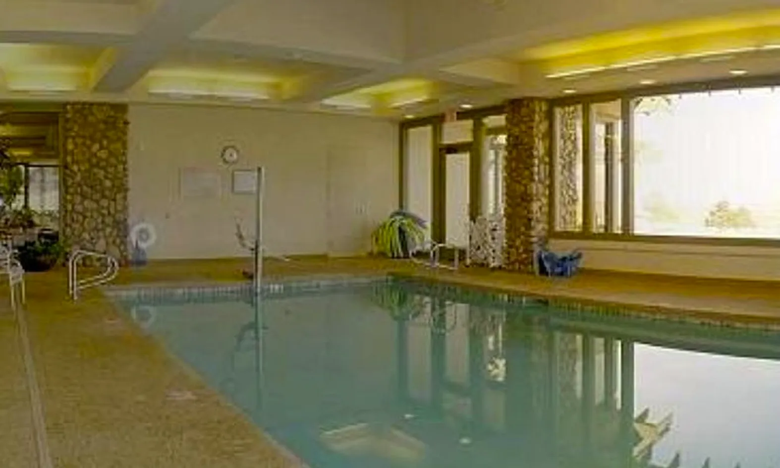 Indoor Pool & Spa