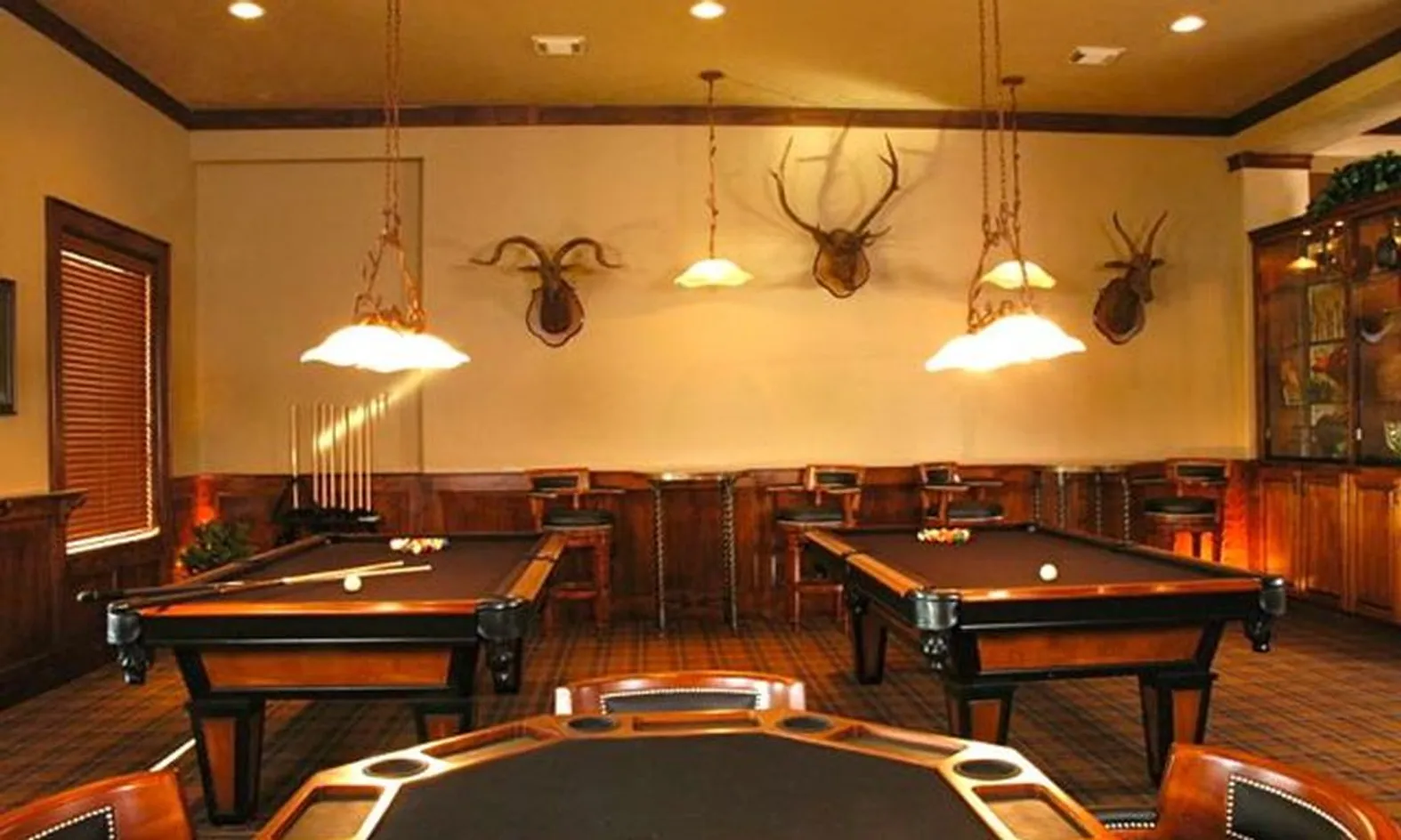 Hobby & Game Room