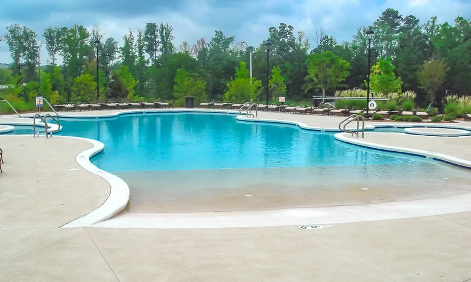 Zero-Entry Pool