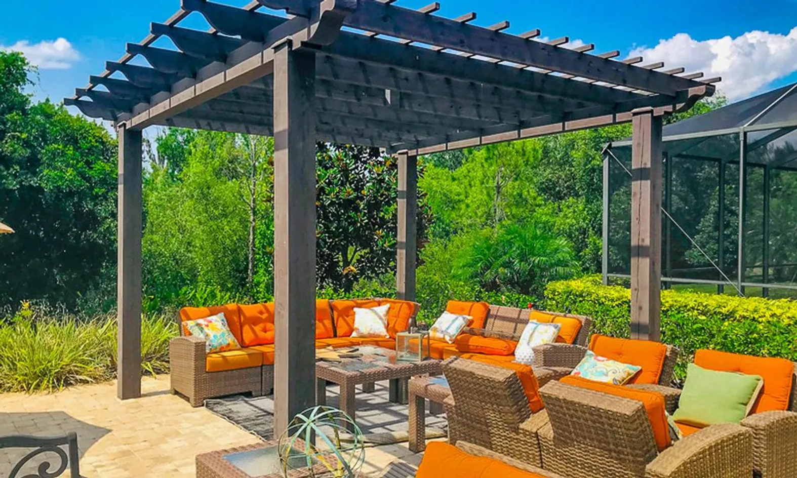 Outdoor Lounge