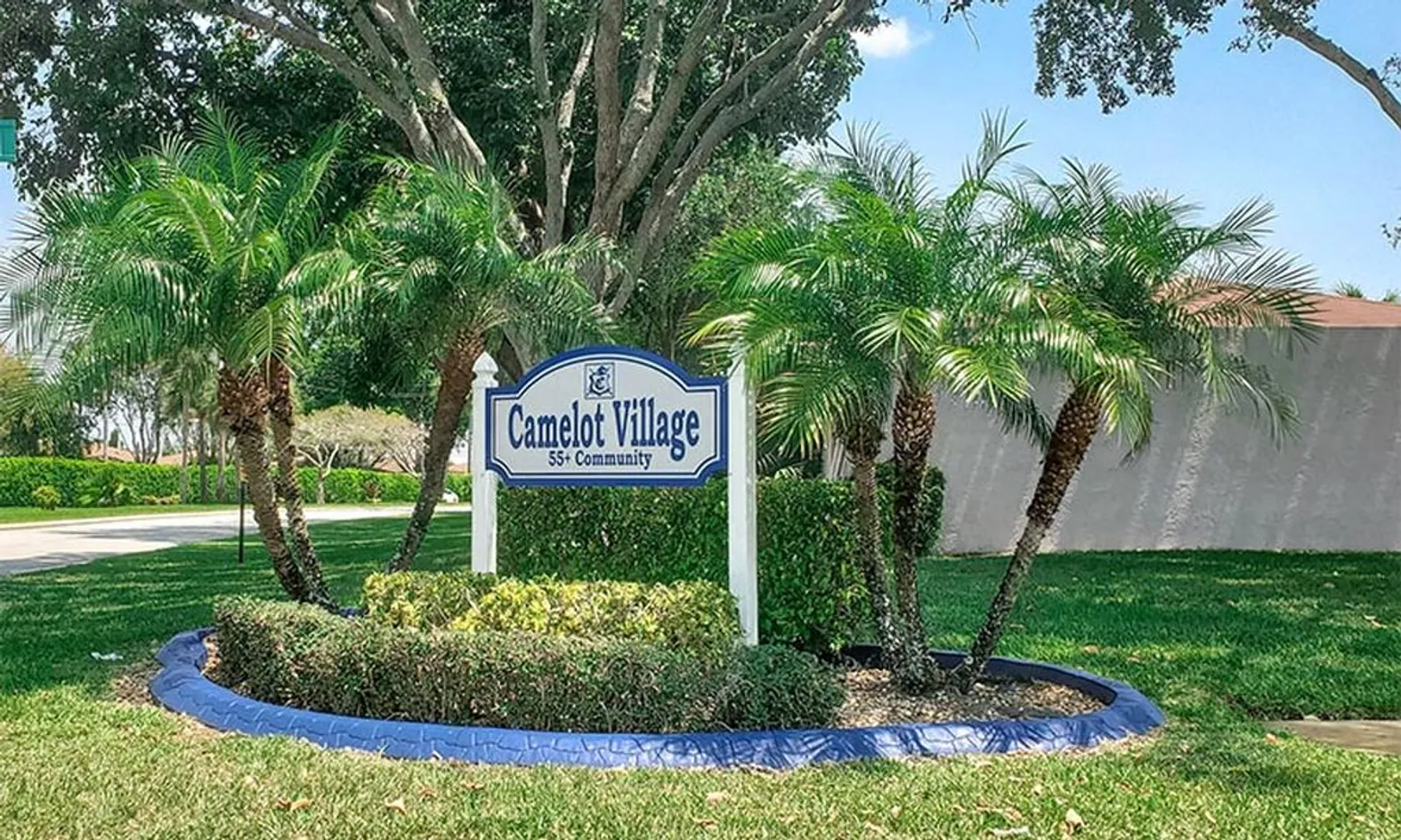 Entrance Sign