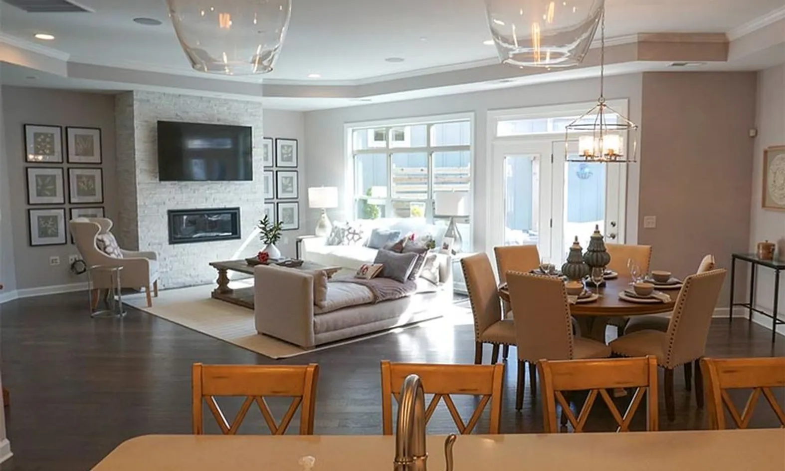 Model Living Room