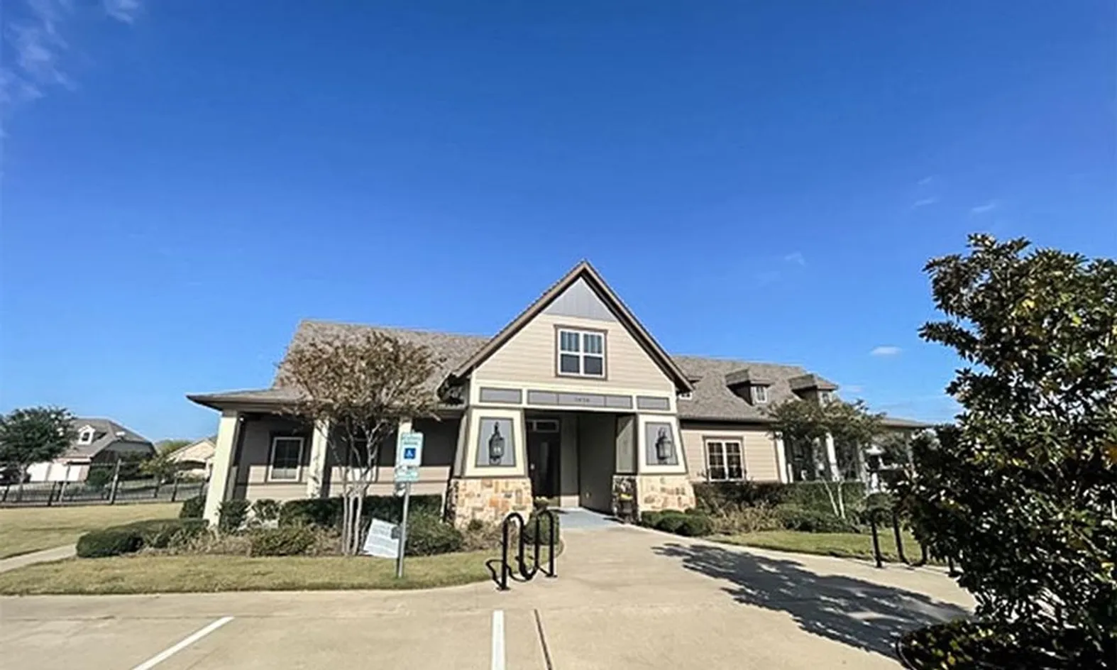Isabella Village at Savannah - Aubrey TX