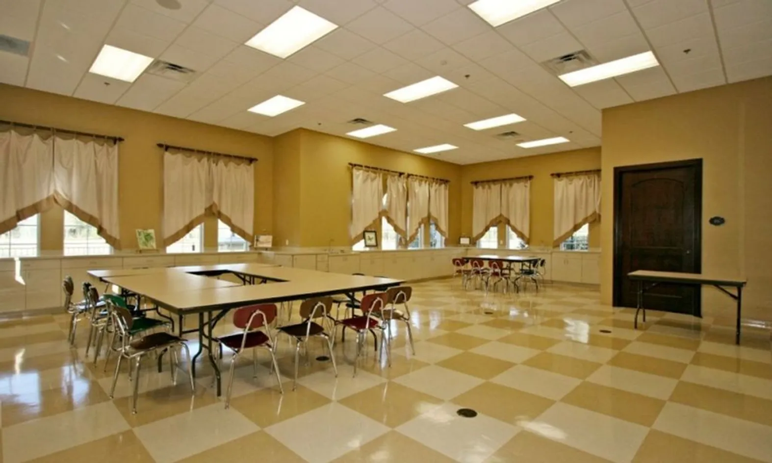 Arts & Crafts Room