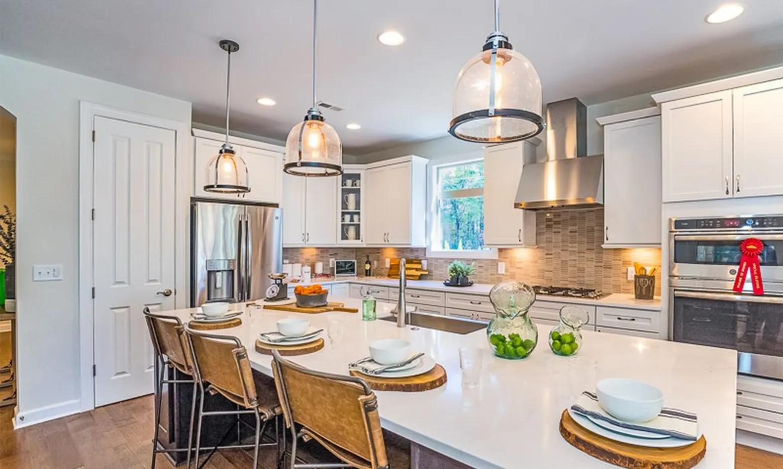 Elegant Kitchens