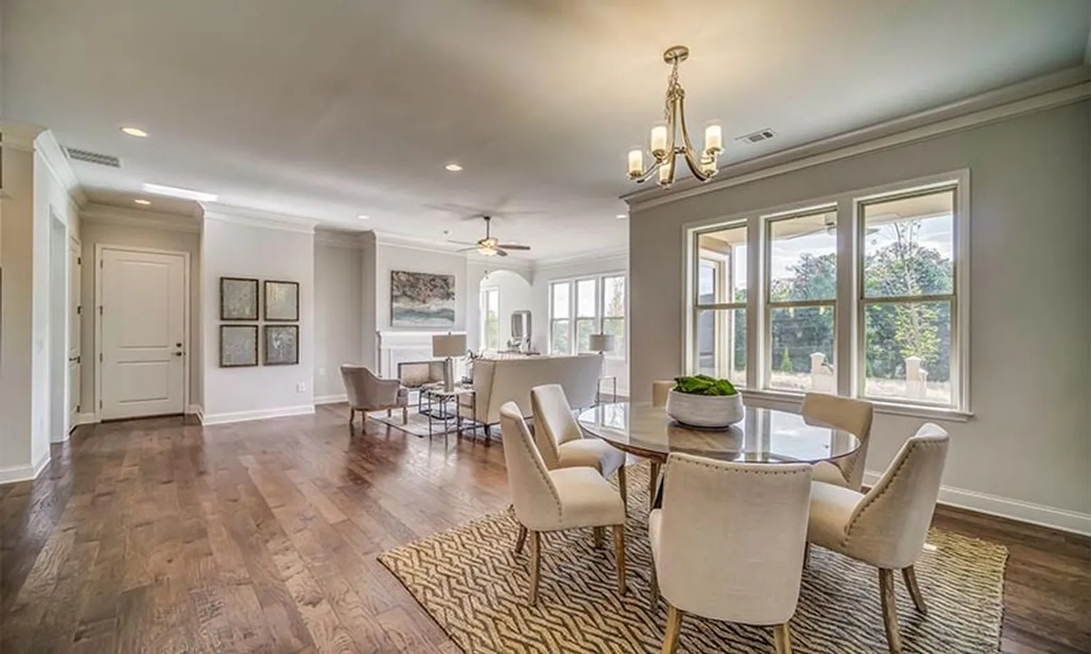 Model Dining Area