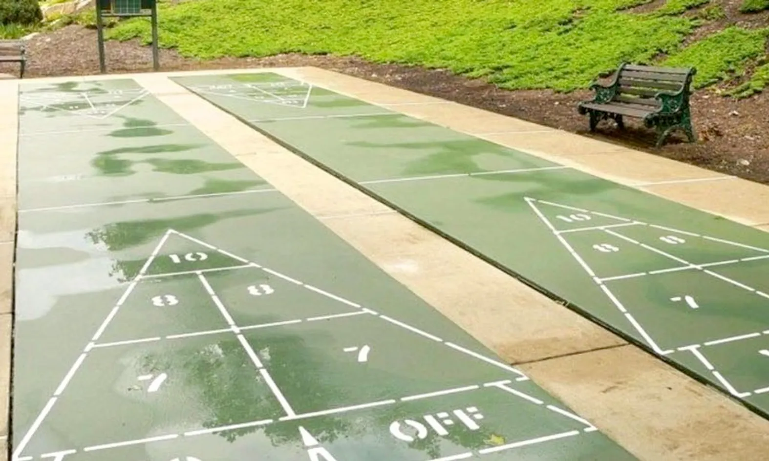 2 Shuffleboard Courts