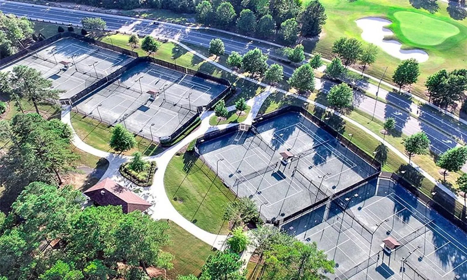 8 Har-Tru Tennis Courts