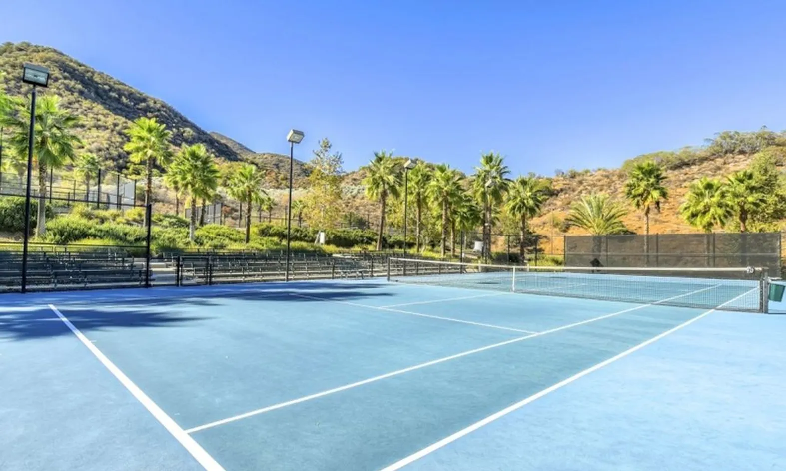 4 Tennis Courts