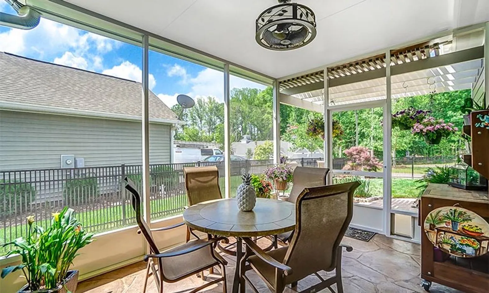 Model Sunroom