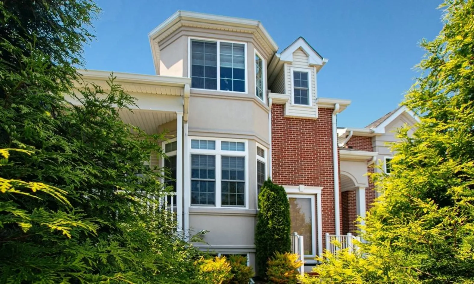 The Pointe at Garwood