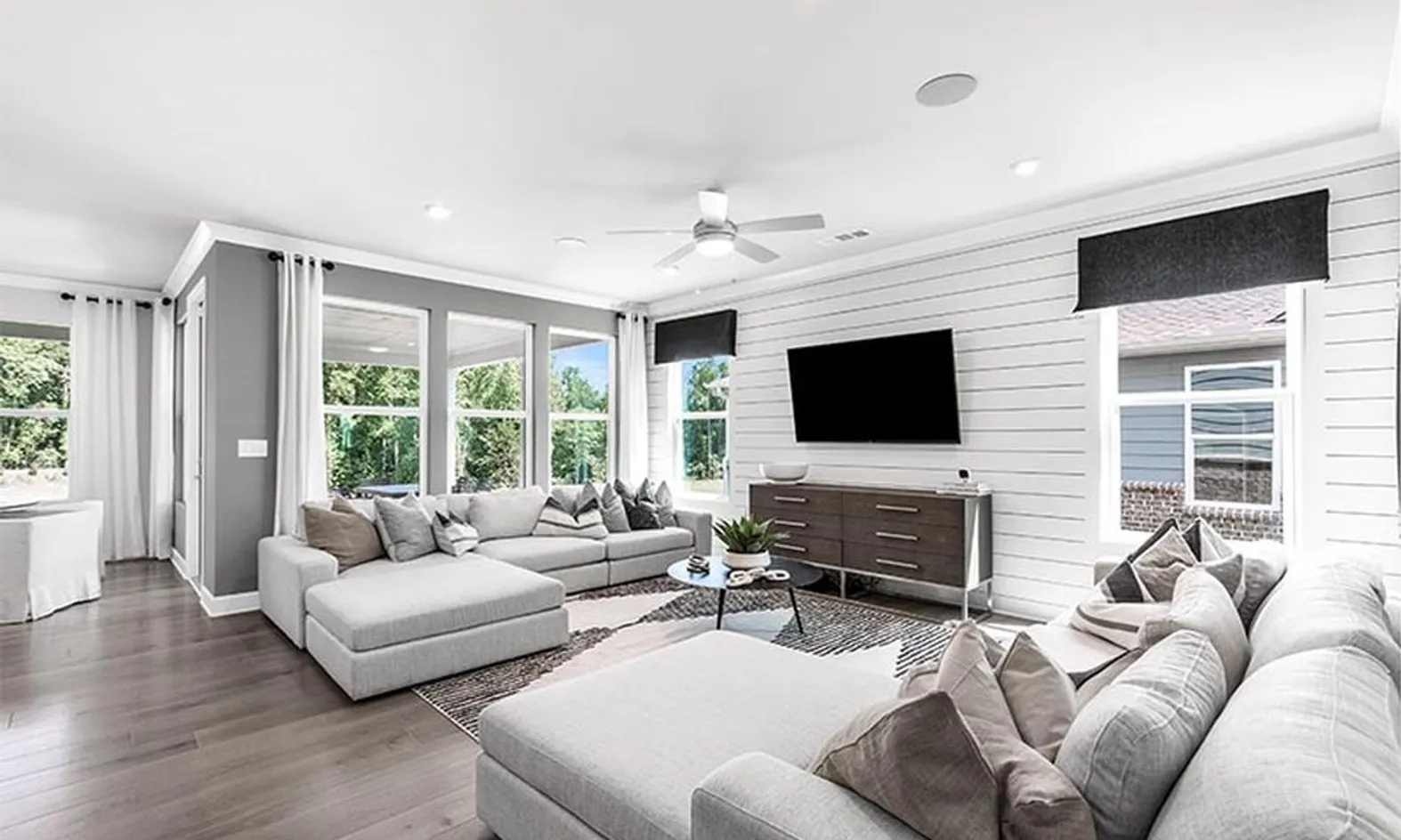 Model Living Room