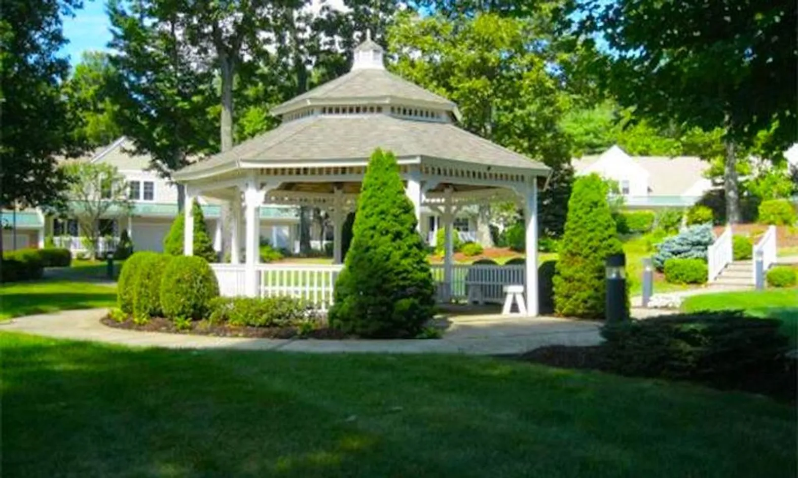 The Seasons at Salisbury - Holden, MA