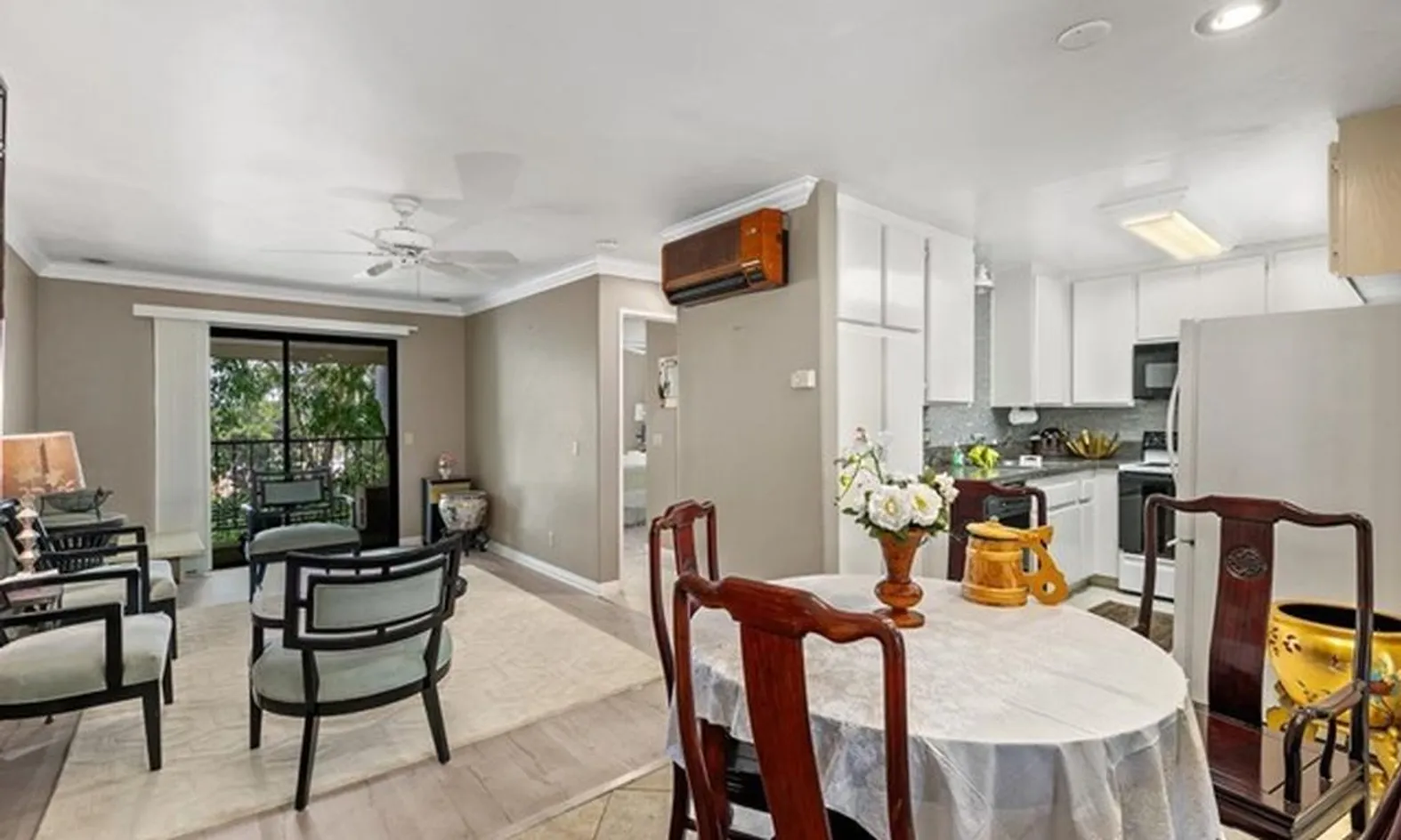 Regency Villas