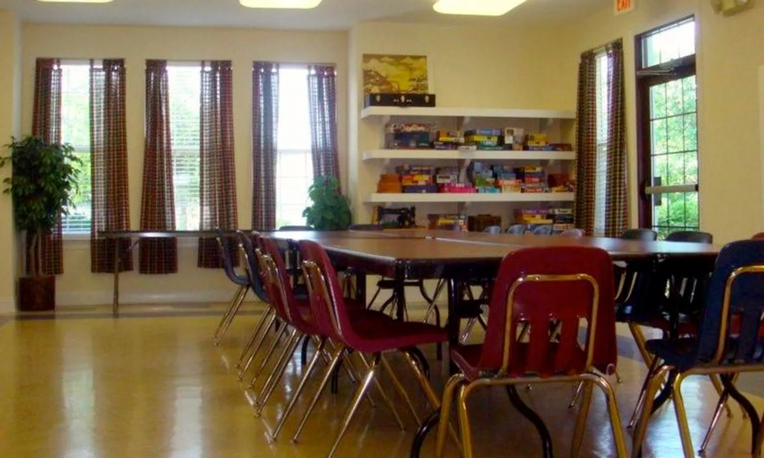 Hobby & Game Room