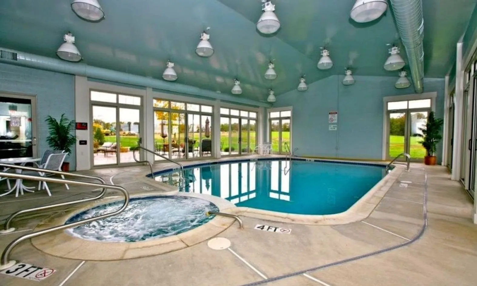 Indoor Pool & Spa