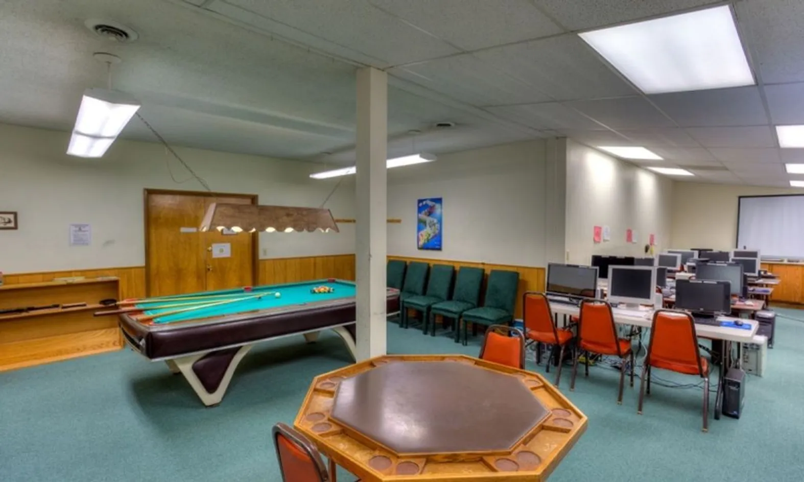 Hobby & Game Room