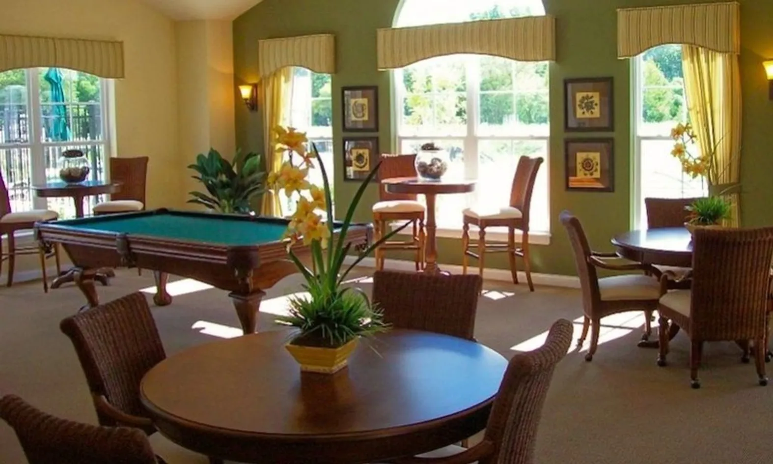 Cozy Clubhouse