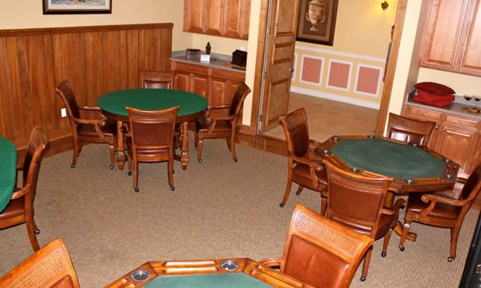 2 Card Rooms
