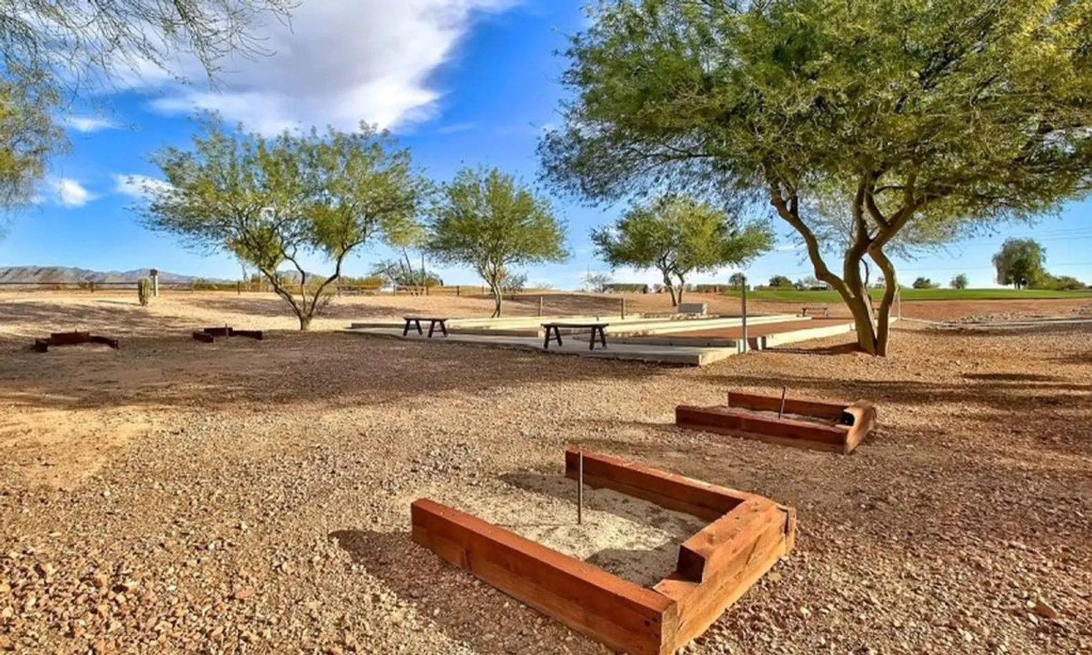 2 Horsehoe Pits