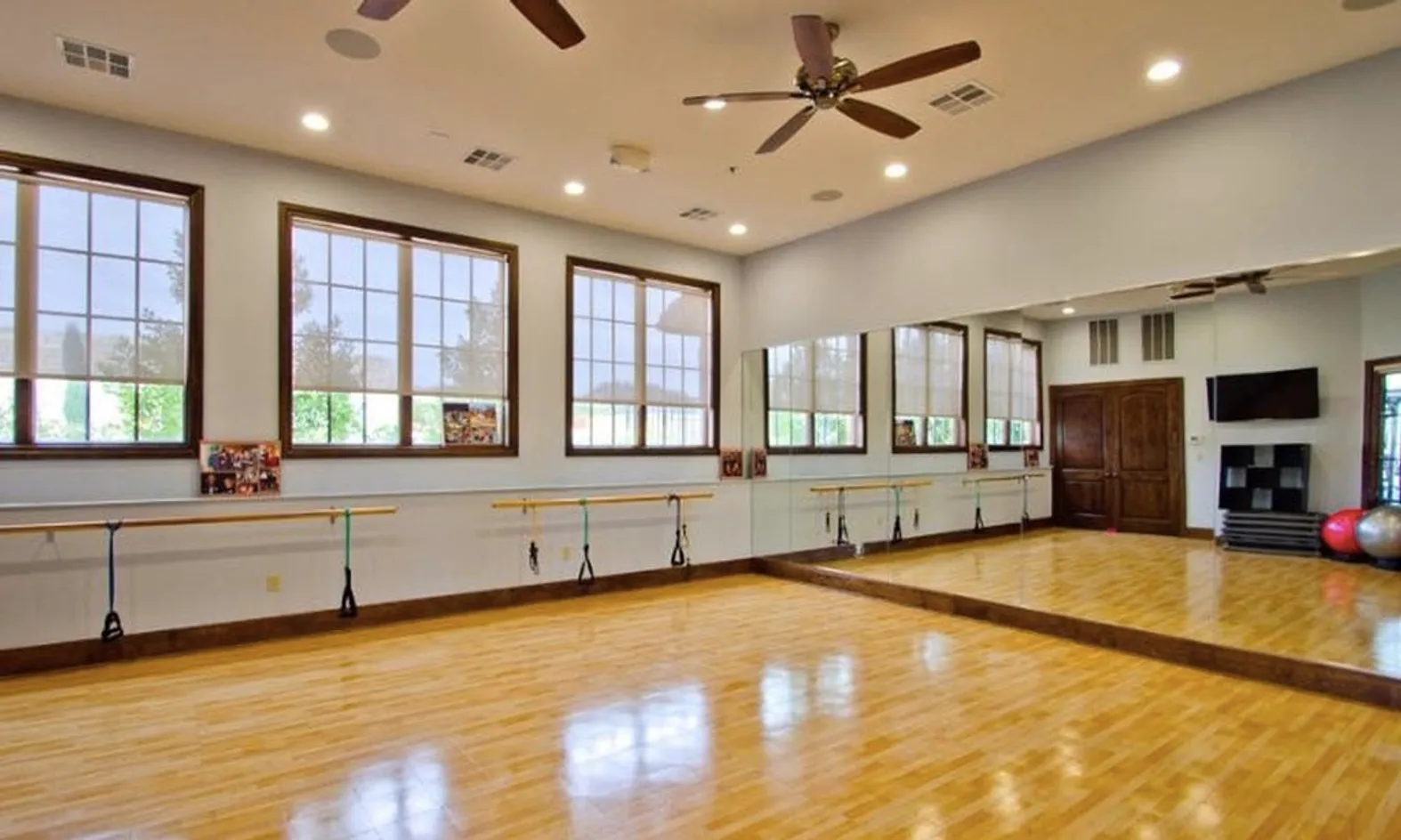 Aerobics & Yoga Studio