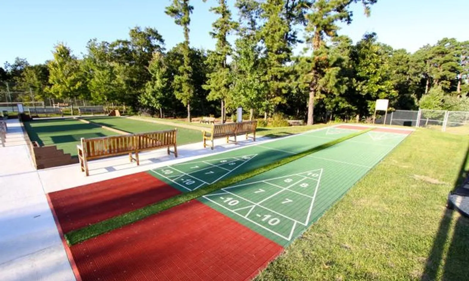 2 Shuffleboard Courts