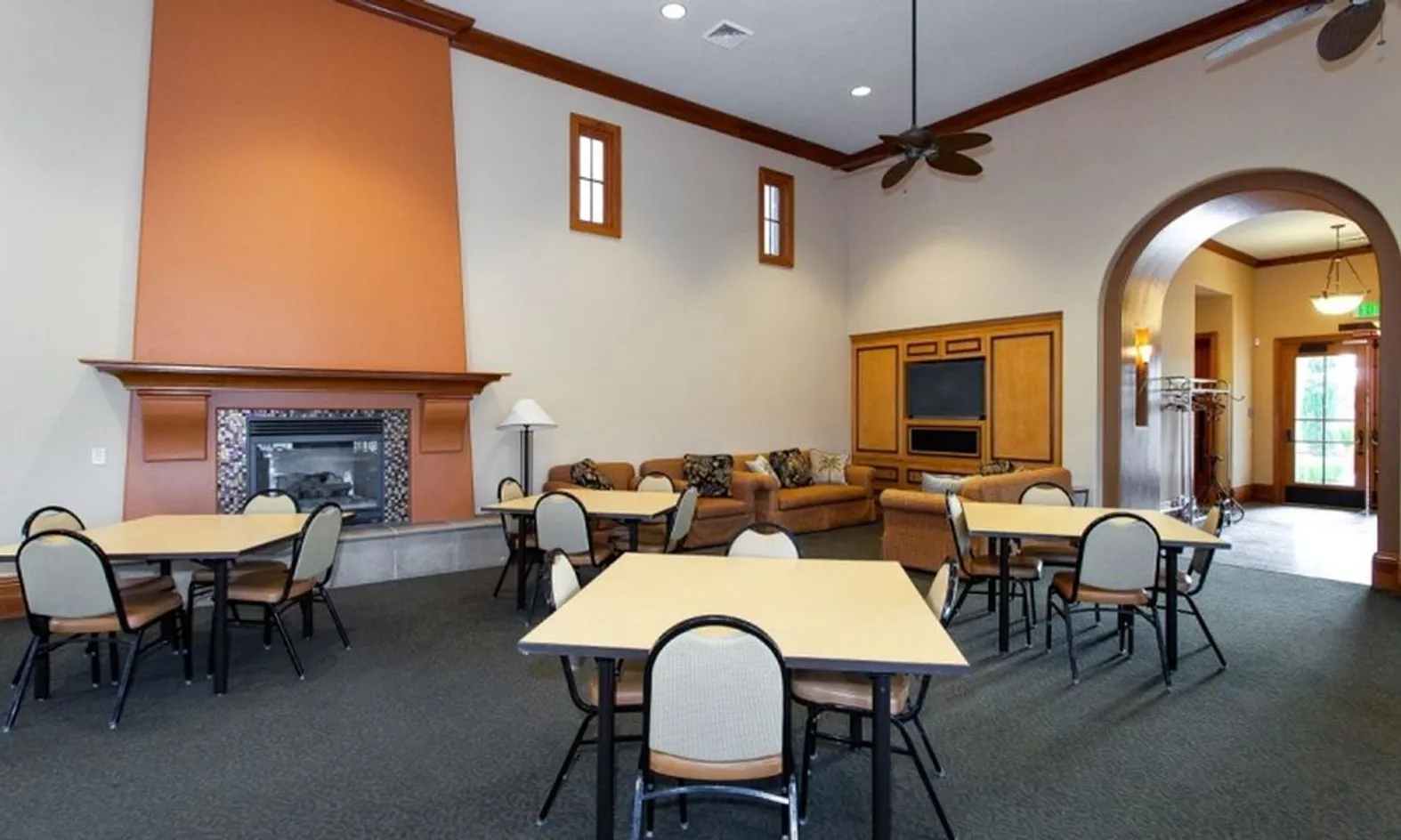 Hobby & Game Room