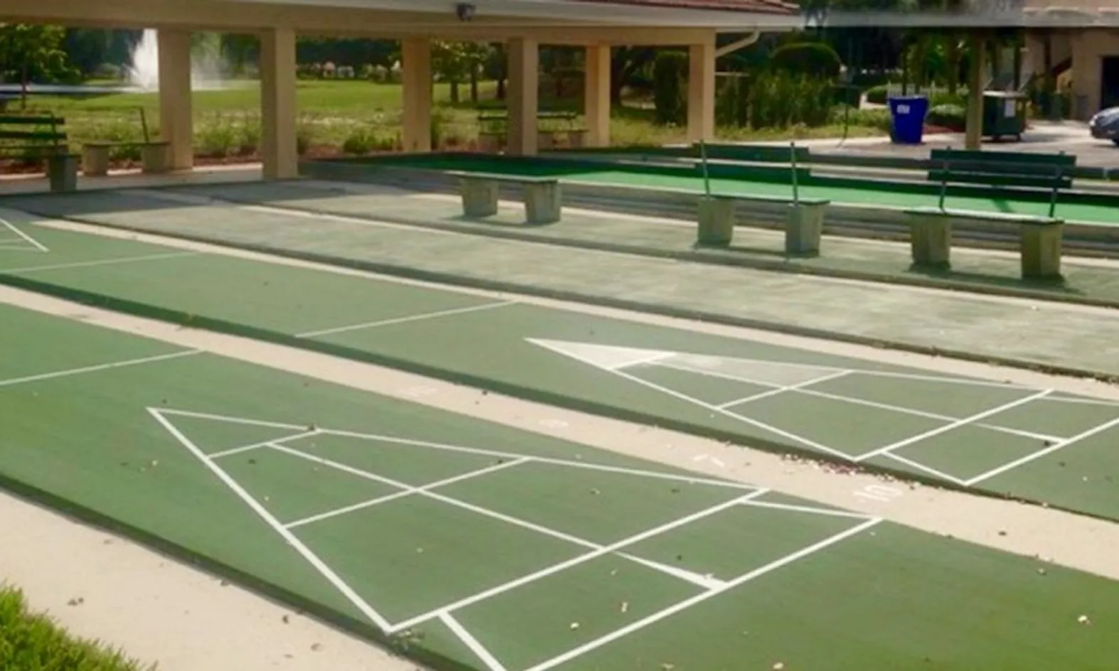 4 Shuffleboard Courts