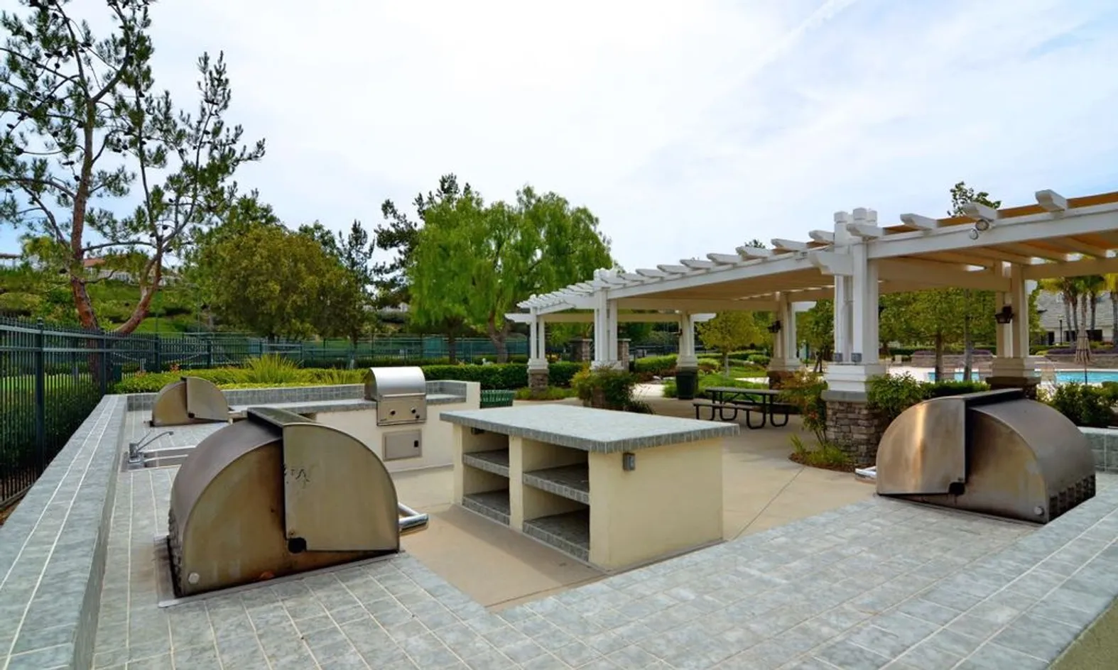 Picnic & BBQ Area