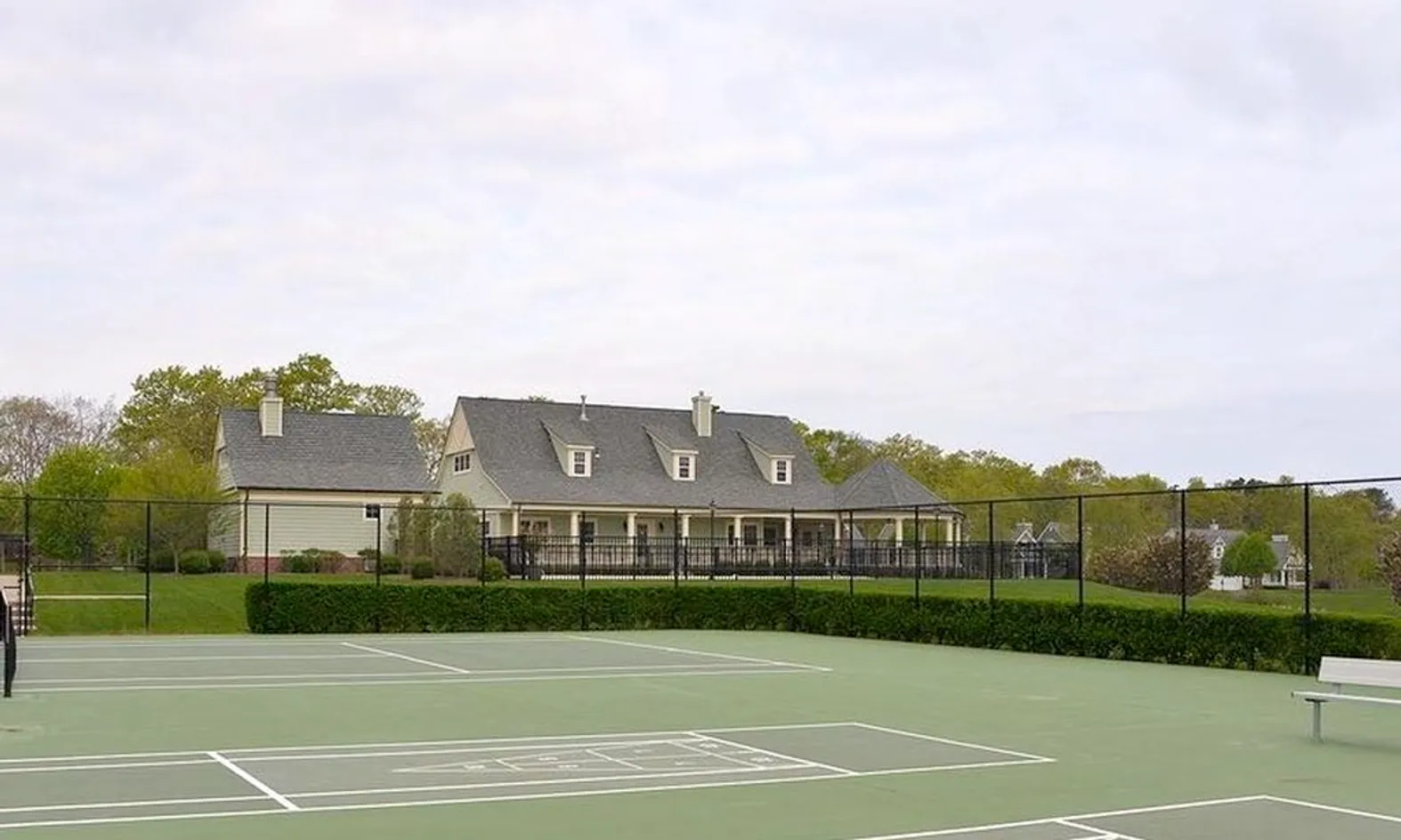 2 Shuffleboard Courts