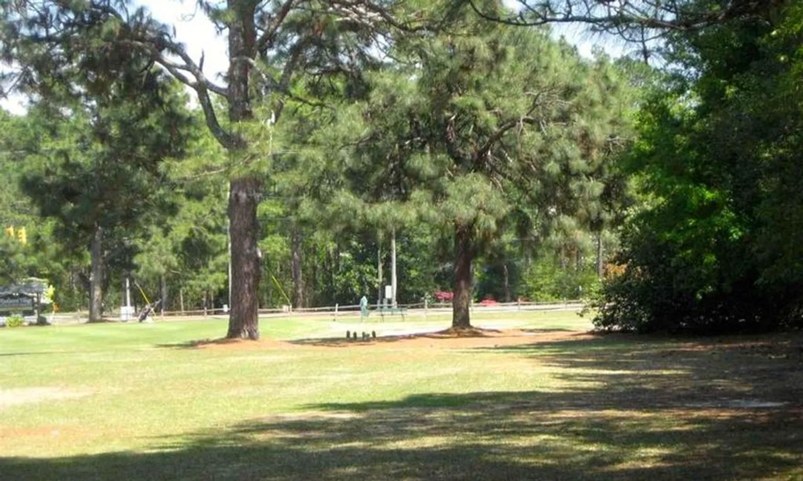 Knollwood Fairways & Driving Range