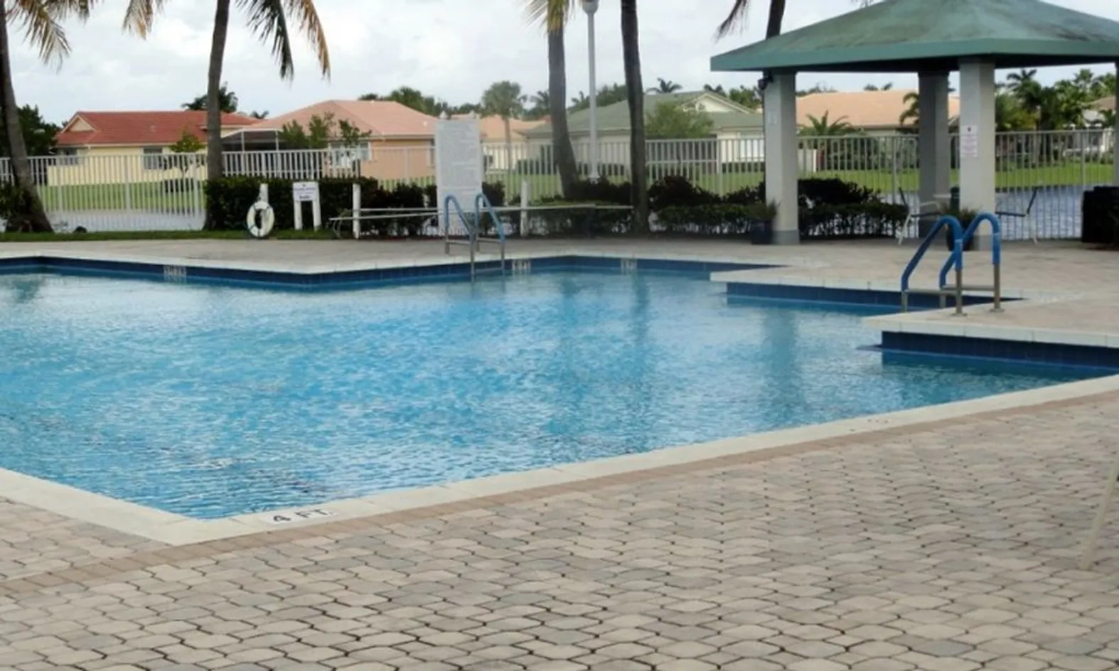 3 Outdoor Pools