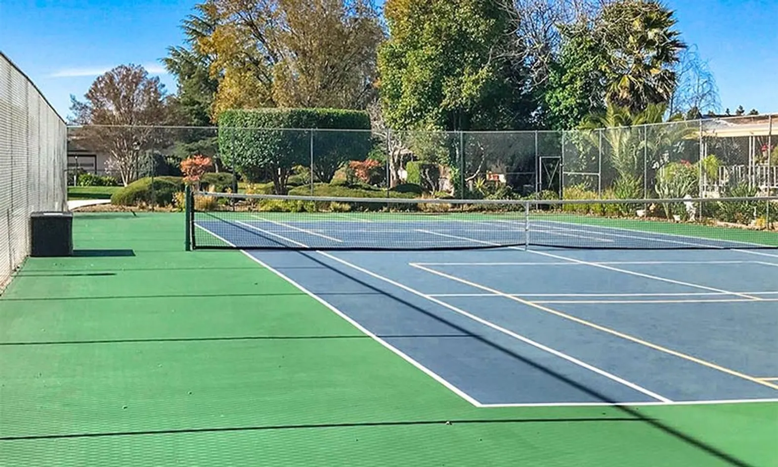 Tennis & Pickleball Courts