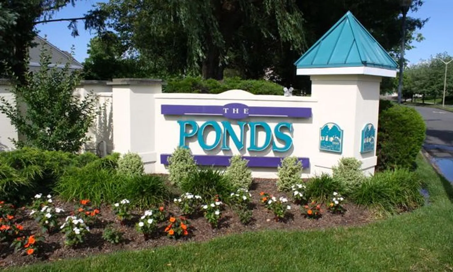 Entrance Sign