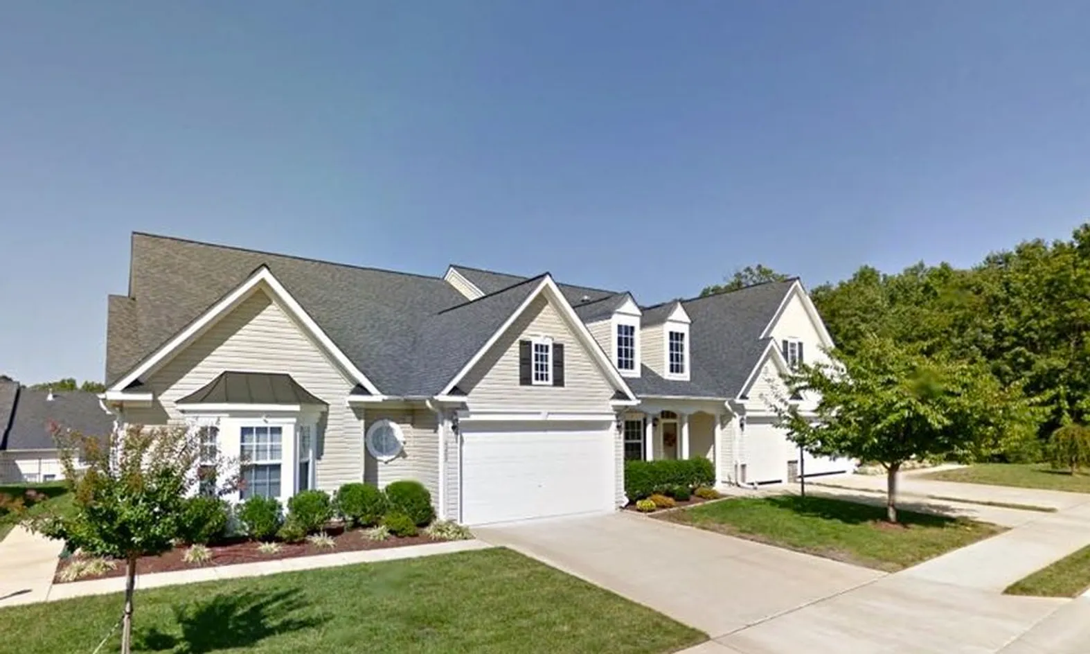 38 Villa Homes