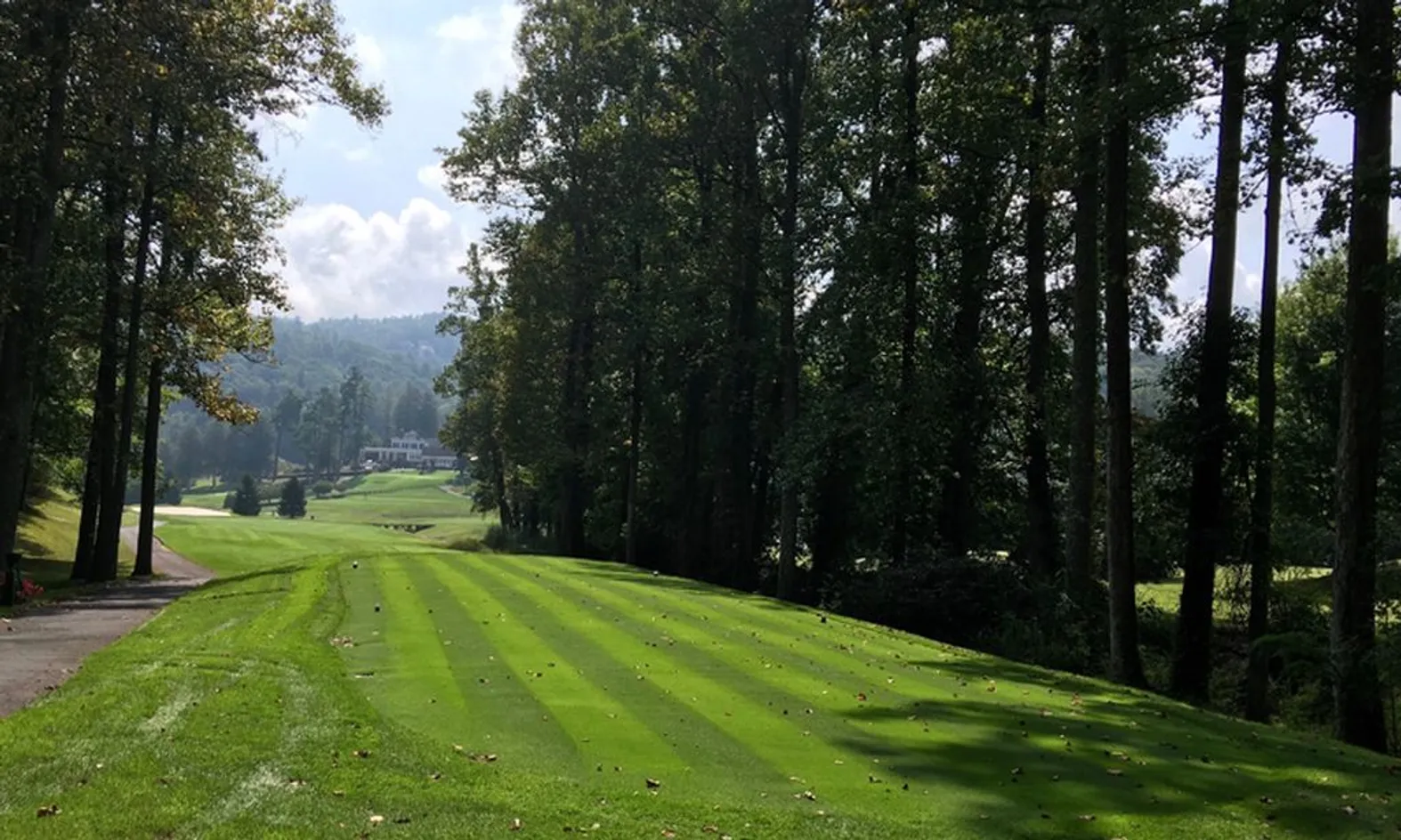 18-Hole Joe Lee Designed Golf Course