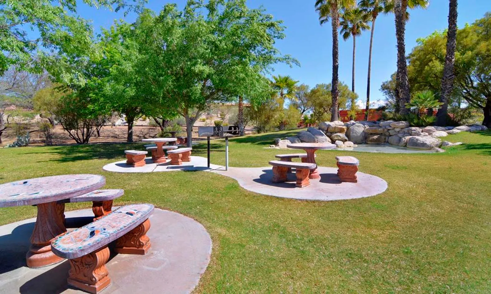 Picnic & BBQ Area